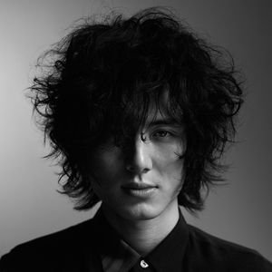 反抗激烈半推半就下一句
